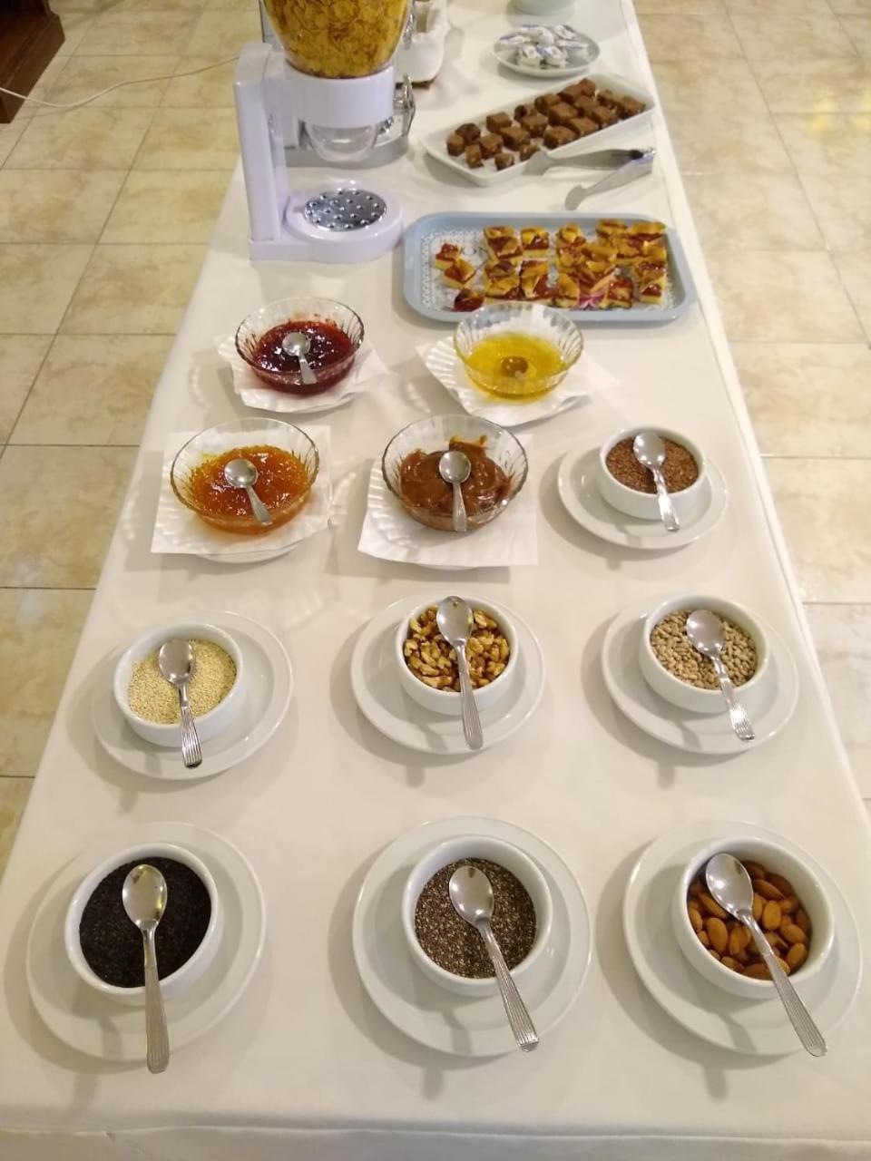 Keuken Hotel Эль-Калафате Экстерьер фото